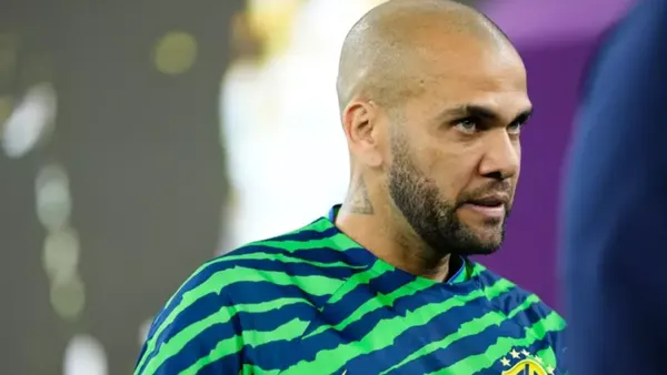 A defesa da jovem vítima se revoltou contra argumento de advogados do brasileiro