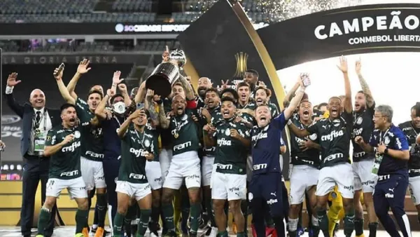 A edição 2020 do Mundial de Clubes tem em seu primeiro jogo a definição do adversário do Palmeiras na semifinal