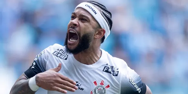 A incrivel marca de Memphis Depay (Foto: Corinthians)