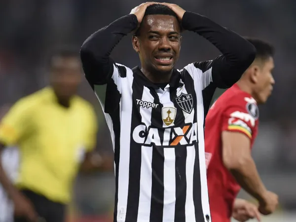 A justiça italiana decidiu contra o jogador em segunda instância no caso de estupro coletivo contra uma mulher albanesa em uma boate na Itália em 2013. Os advogados de ‘Robao’ vão agora apelar para outro tribunal