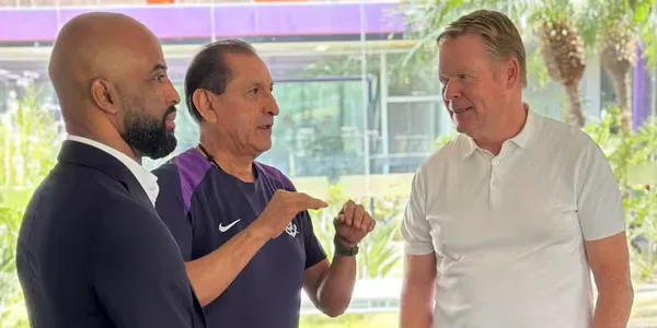 A visita que agita o CT do Corinthians (Foto: Corinthians)