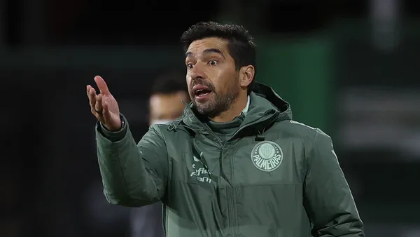 Abel Ferreira é atacado por ex-jogador