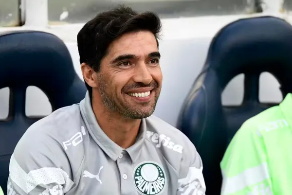 Abel Ferreira em Palmeiras x Botafogo-SP — Foto: Marcos Ribolli