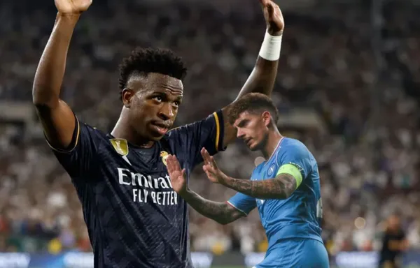 Ainda voltando aos poucos aos gramado devido grave lesão, Vini jr recebe elogio do capitão do Napoli antes da partida entre os clubes na Champions League