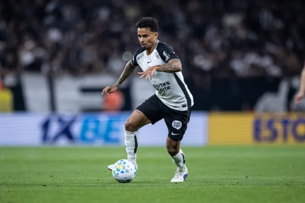 Allan em ação pelo Corinthians