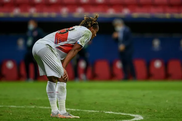 André Carrillo, do Corinthians, atuando pela seleção peruana. Foto: Raul Sifuentes/Getty Images