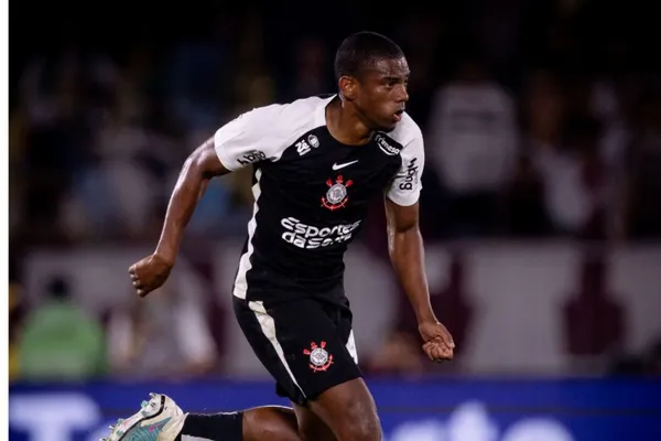 Andre jogador do Corinthians durante partida contra o Portuguesa Paulista no estadio Caninde pelo campeonato Paulista 2026. Foto: Marcello Zambrana/AGIF