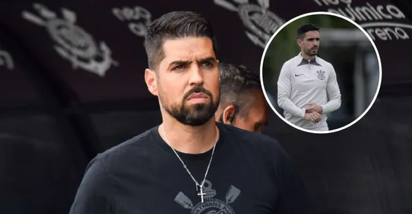 António Oliveira com a camisa do Corinthians e Igor Coronado com a camisa do Corinthians