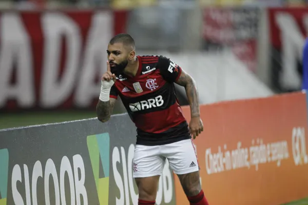 Após polêmica, Gabigol deu sua versão sobre a falta no Flamengo