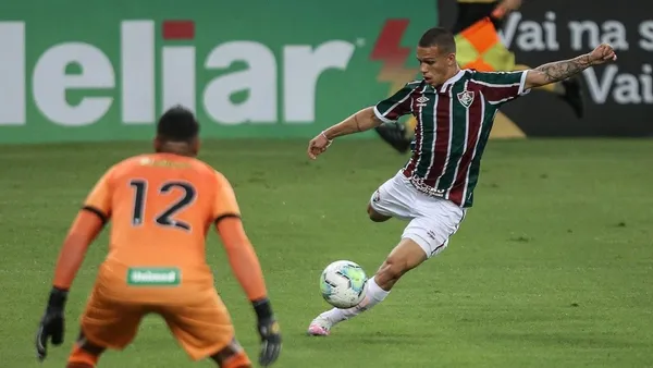 Após a saída de Dodi, Odair Hellmann tenta encontrar as melhores reposições no elenco