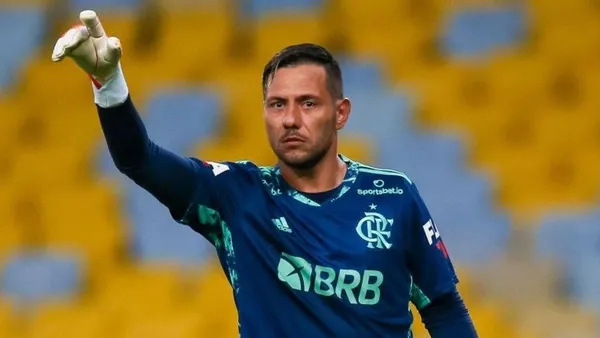 Arqueiro perdeu a paciência durante a vitória contra o Coritiba