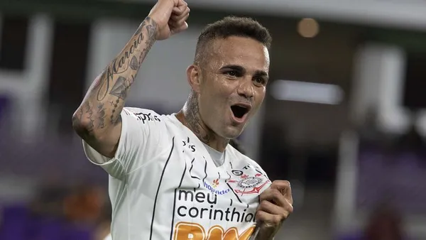 Artilheiro da temporada voltou a marcar na primeira goleada em 2021