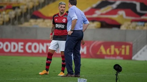 As palavras de Arrascaeta ofenderam o técnico Rogério Ceni