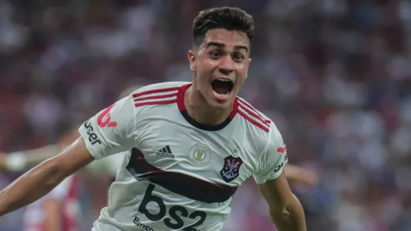 Atacante ainda não emplacou na Europa