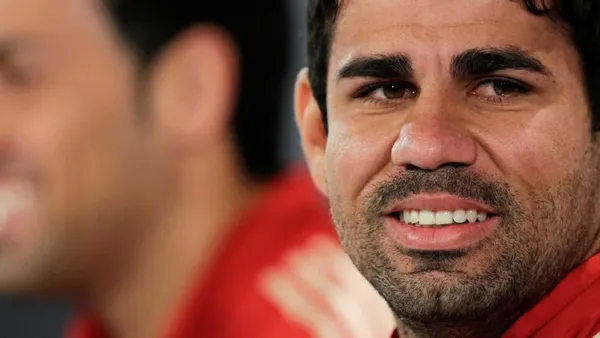 Atacante ainda negocia seu futuro no futebol