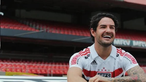 Atacante está sem jogar desde agosto do ano passado