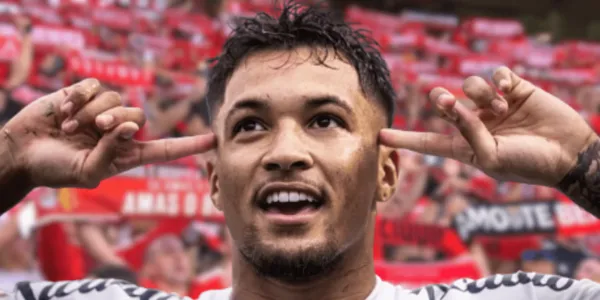 Atacante foi rebaixado com o Santos, mas agora terá vida nova na Europa