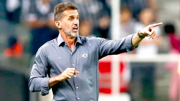 Atleta foi convocado para defender sua seleção e Mancini ficou feliz