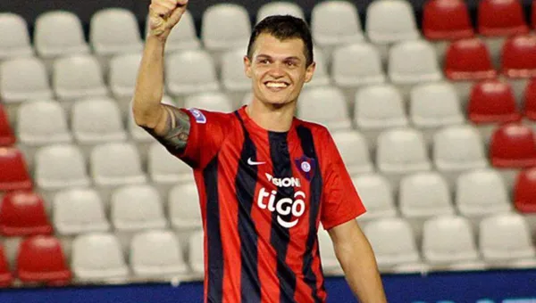 Bobadilla se destacou no Cerro Porteño e pela seleção paraguaia