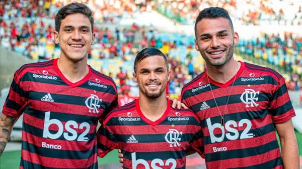 Campeão brasileiro pelo clube abriu o jogo sobre as contratações do clube