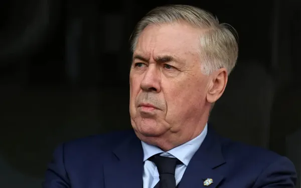 Carlo Ancelotti em Brasil x França (Foto: Maddie Meyer / GETTY IMAGES NORTH AMERICA / Getty Images via AFP