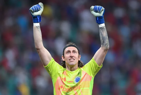 Cássio em ação pelo Cruzeiro