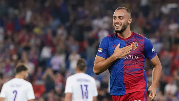 Centroavante tem feito muitos gols no Basel e desperta interesse de clubes europeus