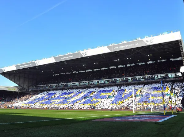 City visita o Leeds na corrida pelo título
