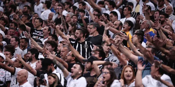 Corinthians presta homenagem a torcedora (Foto: Corinthians)