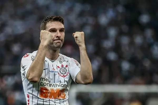 Corinthians se livra de multa e abre toda essa fortuna para contratações sem Boselli