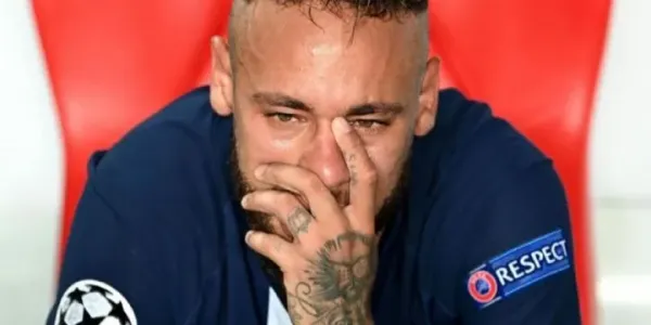 Craque brasileiro fica fora de destaques de renomada revista