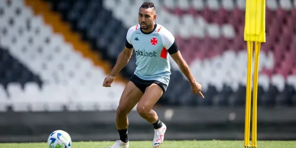 Craque francês não poderá entrar em campo contra o Palmeiras