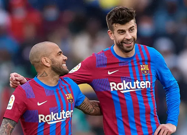 De acordo com imprensa espanhola, namorada de Piqué o traiu com Pep Guardiola