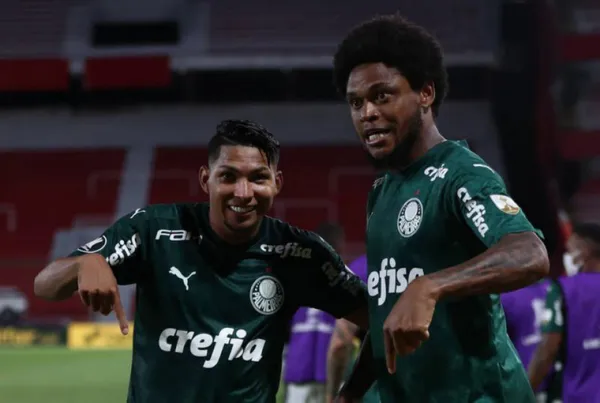 Dupla Luiz Adriano e Rony foi fundamental para vitória do Palmeiras
