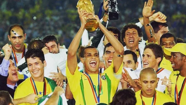 Ele tinha muito dinheiro e foi até campeão mundial e agora não tem quase nada