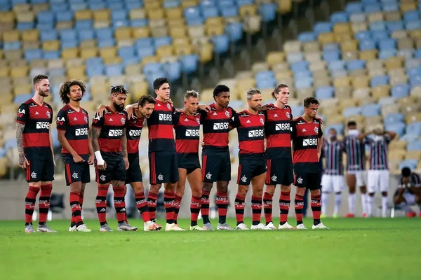 Elenco do Flamengo está em baixa logo no começo do ano