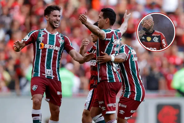Elenco do Fluminense comemora