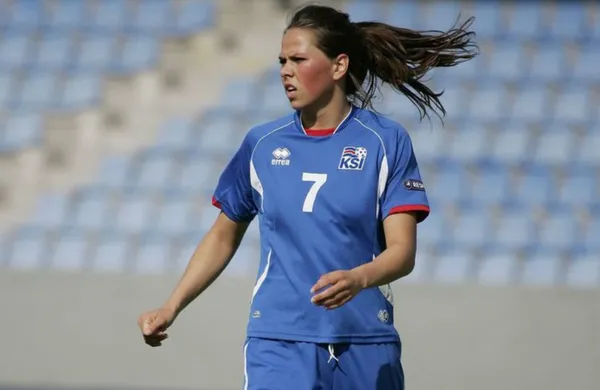 Em causa o lugar onde se vão disputar alguns dos jogos da competição