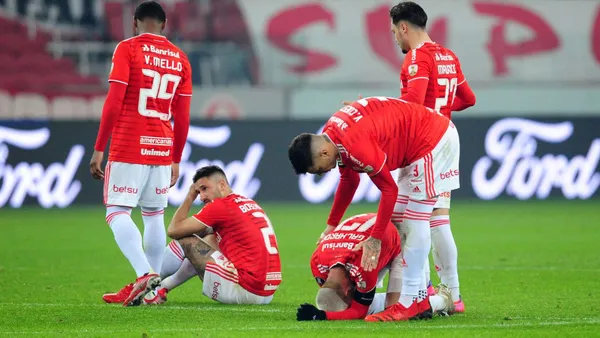 Equipe não manteve nada do vice-campeonato brasileiro na temporada passada