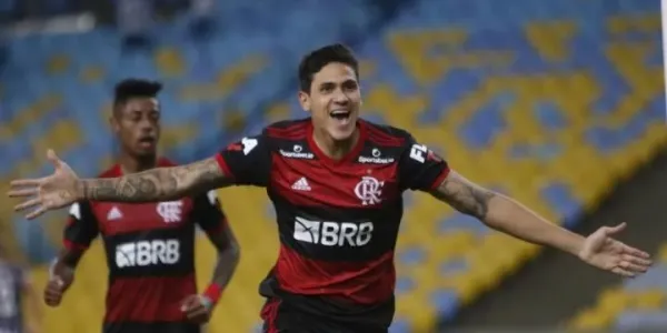 EstrelaEstrela do Flamengo quase foi para o maior campeão europeuFlamengo quase foi para o maior campeão europeu