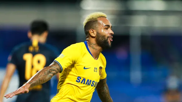 Fim de temporada deixa craques brasileiros com chances de retorno