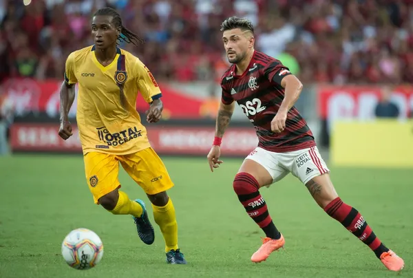 Flamengo busca antecipar vaga nas semifinais do estadual