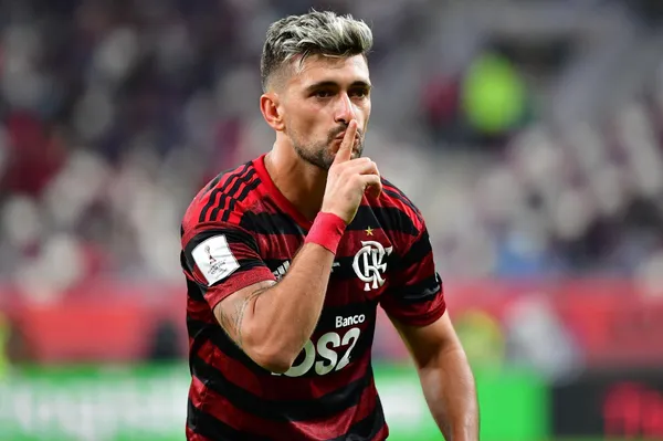 Flamengo muda tratamento com uruguaio do dia para a noite