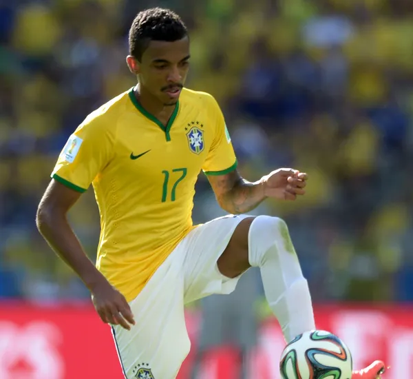 Flamengo vai atrás de Luiz Gustavo