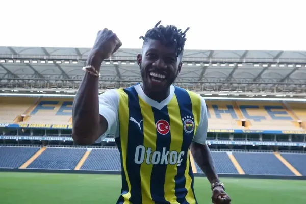 Fred foi especulado no Flamengo – Divulgação / Fenerbahçe