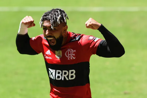 Gabriel Barbosa é o maior artilheiro do Flamengo no século XXI
