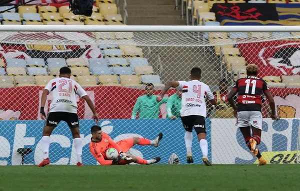 Goleada impediu o rubro-negro de ser campeão do primeiro turno