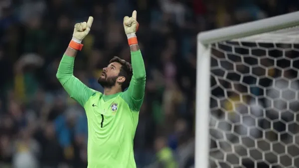 Goleiro do Liverpool é irmão de Muriel, arqueiro do Fluminense