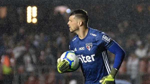 Goleiro teve atuações ruins nos últimos jogos do Tricolor