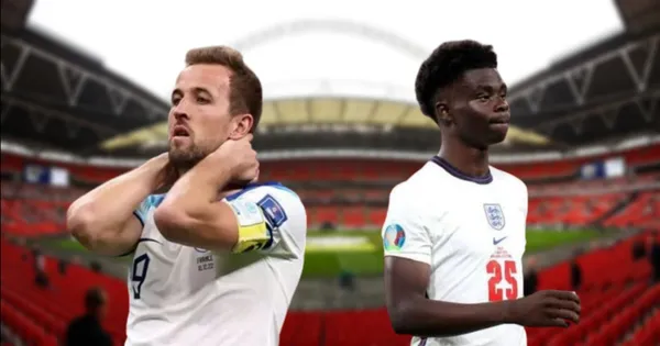 harry Kane e Bukayo Saka com a camisa da Seleção da Inglaterra